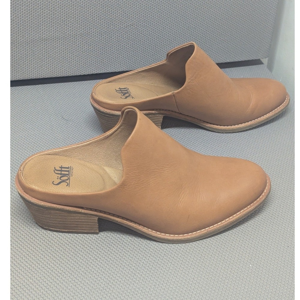Sofft Brown Leather V-Cut Mules Stacked Block Heel Clogs Tan Camel Comfort 9M